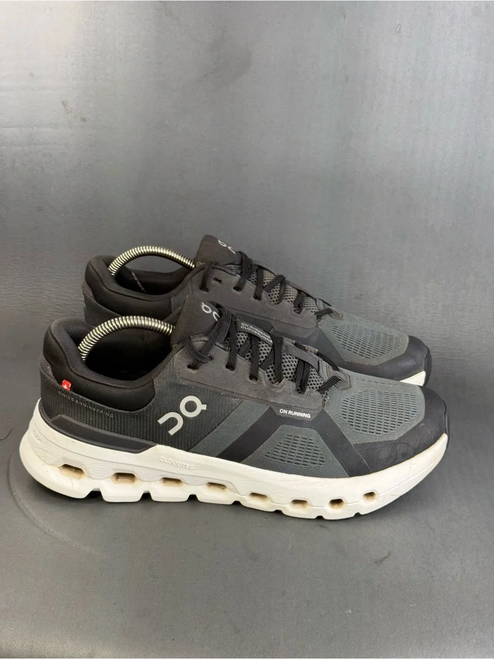 On Running Cloudrunner 2 Eclipse/Black athletic sneaker shoe men’s size 10